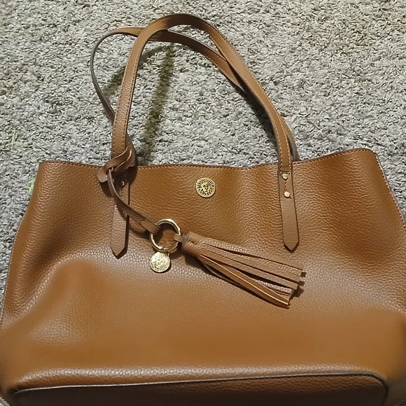 👜 Anne Klein Pebbled Leather Tote Bag • Tan / Cognac • Tassel Charm - Picture 3 of 10